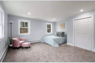 78 Pleasant St, Grafton, MA 01519 - Photo 15