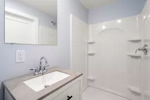 78 Pleasant St, Grafton, MA 01519 - Photo 17