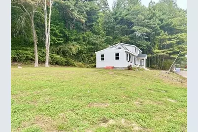 78 Pleasant St, Grafton, MA 01519 - Photo 3