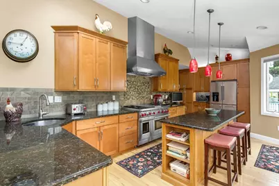 1322 Pond St, Franklin, MA 02038 - Photo 15