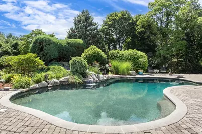 1322 Pond St, Franklin, MA 02038 - Photo 35