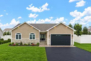 111 Farland Cir, New Bedford, MA 02745 - Photo 1