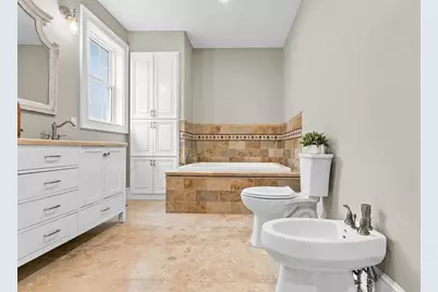 111 Farland Cir, New Bedford, MA 02745 - Photo 17