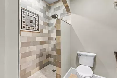 111 Farland Cir, New Bedford, MA 02745 - Photo 23