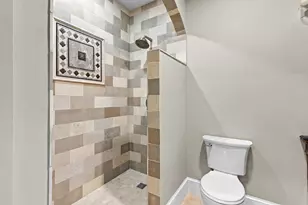 111 Farland Cir, New Bedford, MA 02745 - Photo 23