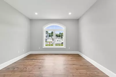 111 Farland Cir, New Bedford, MA 02745 - Photo 7