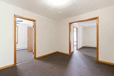 151 Onota St, Pittsfield, MA 01201 - Photo 13