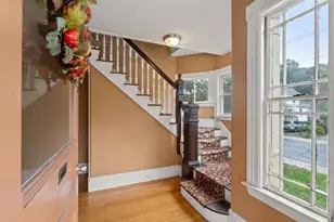 56 Warren Ave, Marlborough, MA 01752 - Photo 5
