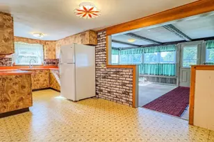 54 Dell St, Montague, MA 01376 - Photo 7