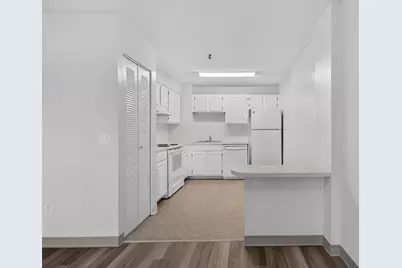 99 Florence St #805, Malden, MA 02148 - Photo 31