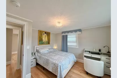 22 Dorchester St, Waltham, MA 02453 - Photo 9