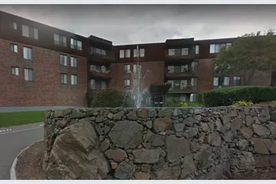 1006 Paradise Rd #2L, Swampscott, MA 01907 - Photo 1