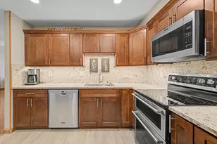 235 State St, Springfield, MA 01103 - Photo 5