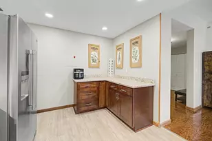 235 State St, Springfield, MA 01103 - Photo 7