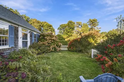 170 Lakeview Ave, Falmouth, MA 02540 - Photo 19