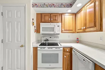 50 Highland Street #35, Taunton, MA 02780 - Photo 5