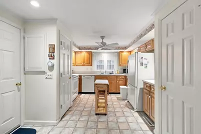 50 Highland Street #35, Taunton, MA 02780 - Photo 7