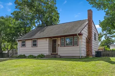 105 Crestfield Dr, Brockton, MA 02302 - Photo 1