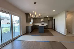 40 Titicut Ave, Bridgewater, MA 02324 - Photo 5