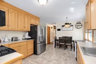234 Carver St, Springfield, MA 01108 - Photo 11
