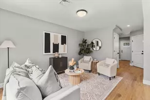 19 Hunter St, Taunton, MA 02780 - Photo 11