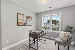 19 Hunter St, Taunton, MA 02780 - Photo 33
