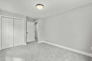 19 Hunter St, Taunton, MA 02780 - Photo 31