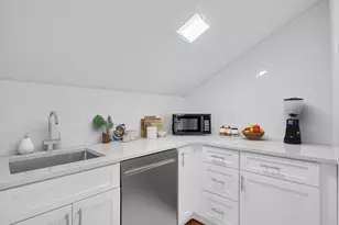 107 Great Rd, Acton, MA 01720 - Photo 3