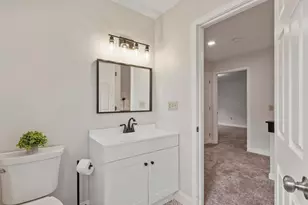 4 Victoria Dr, Auburn, MA 01501 - Photo 17