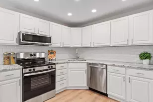 4 Victoria Dr, Auburn, MA 01501 - Photo 3