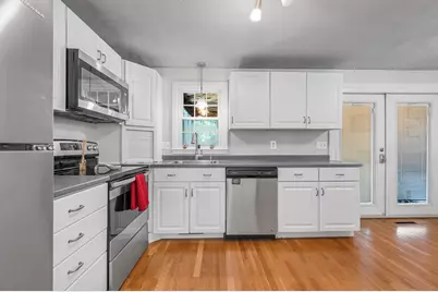 7 Hickory Dr, Townsend, MA 01469 - Photo 9