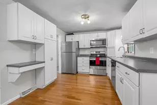 7 Hickory Dr, Townsend, MA 01469 - Photo 3