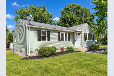 32 Campbell Dr, Easthampton, MA 01027 - Photo 3