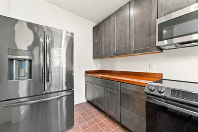 174 Hamilton St, Southbridge, MA 01550 - Photo 25