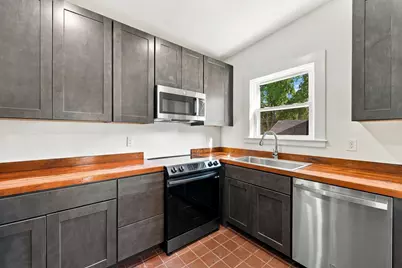 174 Hamilton St, Southbridge, MA 01550 - Photo 21