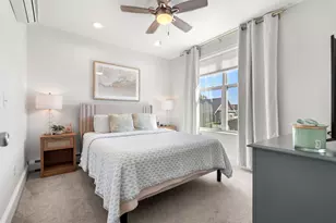 224 Court St, New Bedford, MA 02740 - Photo 17