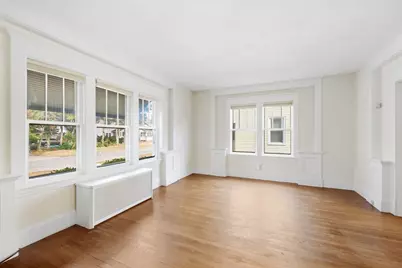 35 Rimmon Ave, Springfield, MA 01107 - Photo 9
