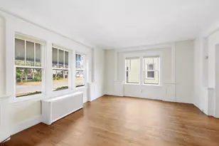 35 Rimmon Ave, Springfield, MA 01107 - Photo 9