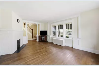35 Rimmon Ave, Springfield, MA 01107 - Photo 7