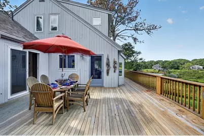 24 Myober Ln, Edgartown, MA 02539 - Photo 5