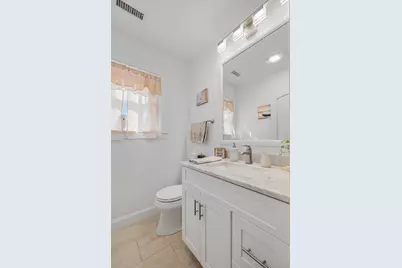 1260 Sea Street, Quincy, MA 02169 - Photo 15
