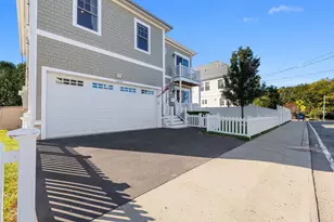1260 Sea St, Quincy, MA 02169 - Photo 3