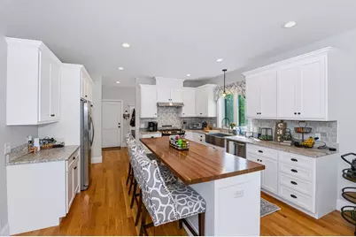137 Acorn Street, Millis, MA 02054 - Photo 5