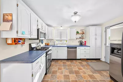 53 Allendale Ave, Billerica, MA 01821 - Photo 7