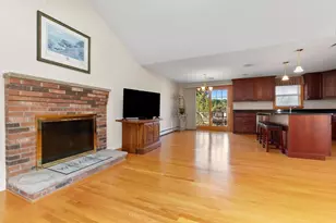 8 College Ln, Beverly, MA 01915 - Photo 17