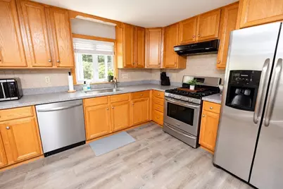 40 Linden Ter, Lynn, MA 01902 - Photo 5