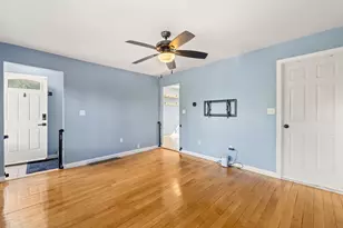 130 Clapp St, Stoughton, MA 02072 - Photo 5