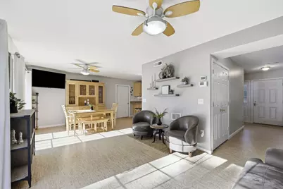 63 Autumn St, Agawam, MA 01001 - Photo 11