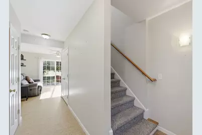 63 Autumn St, Agawam, MA 01001 - Photo 25