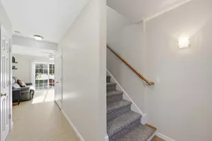63 Autumn St, Agawam, MA 01001 - Photo 25
